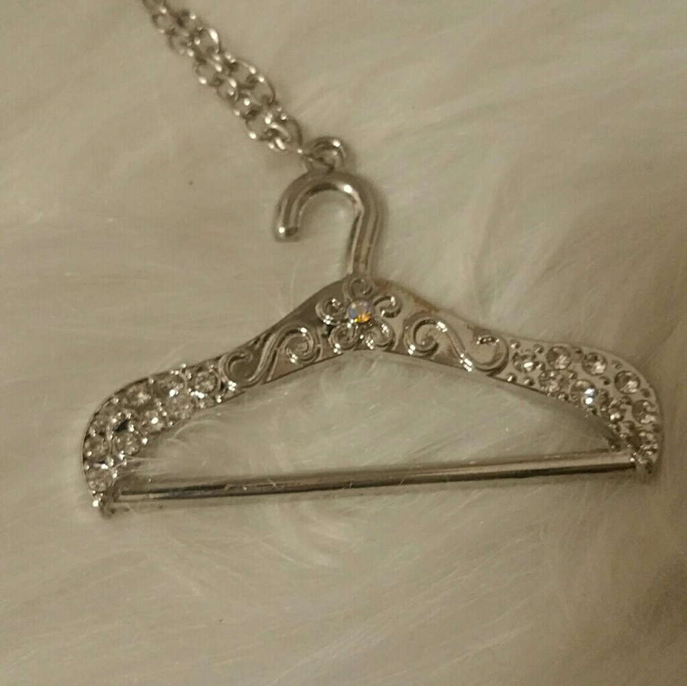 CLOSET HANGER PENDANT NECKLACE